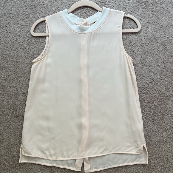 Theory Silk Sleeveless Top Size S Ribbed  Neckline Light Pink Button Down Back - Picture 1 of 9